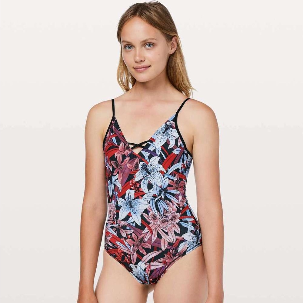 NWOT Lululemon Dark Shoreline Pink Lily Blue Floral One Piece Swimsuit Sz 4
